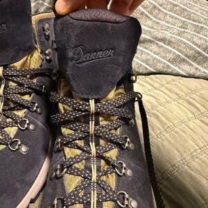Danner Mountain 600 size 10D